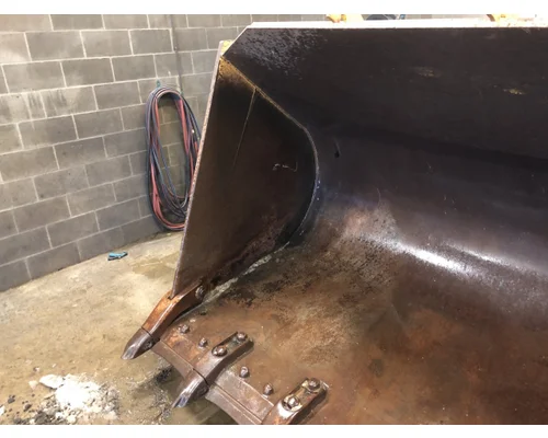 John Deere 824K Equipment (Mounted)