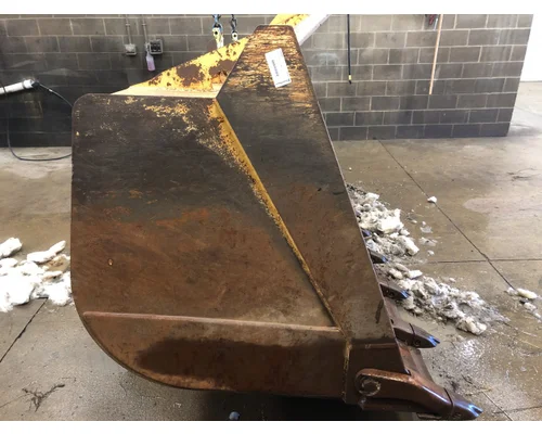 John Deere 824K Equipment (Mounted)