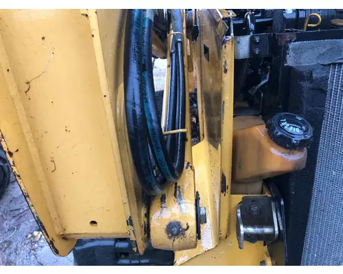 John Deere CT332 Equip Linkage