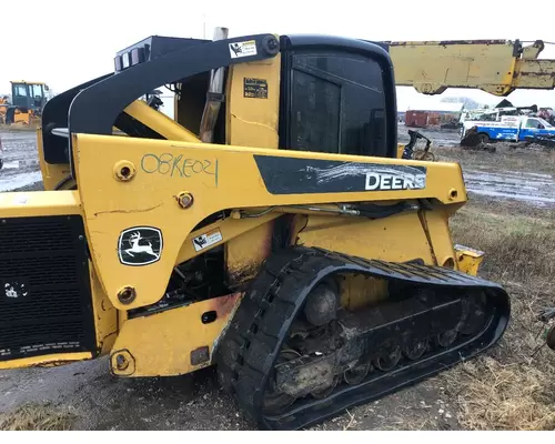 John Deere CT332 Equip Loader Arm
