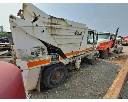 Body / Bed JOHNSTON 4000 Truck Salvage International Inc