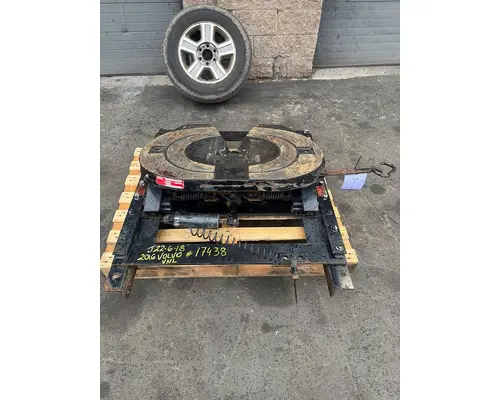 Fifth Wheel JOST VNL Camerota Truck Parts