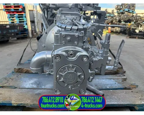 KAWASAKI K5V80DTP100R Engine Assembly