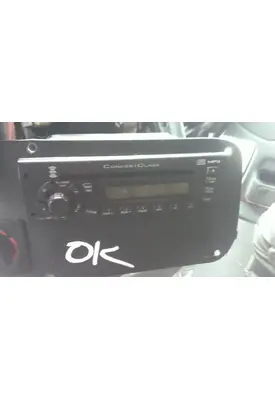 KENWORTH 387 RADIO AM/FM/CD