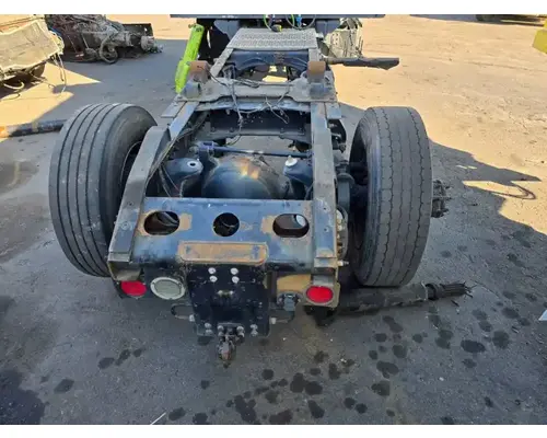 KENWORTH AG400L Cutoff Tandem Axle