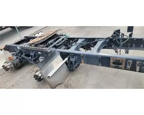 KENWORTH AG400L Cutoff Tandem Axle
