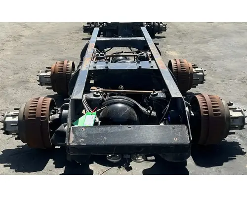 KENWORTH AG400L Cutoff Tandem Axle
