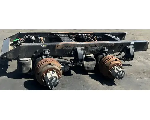 KENWORTH AG400L Cutoff Tandem Axle