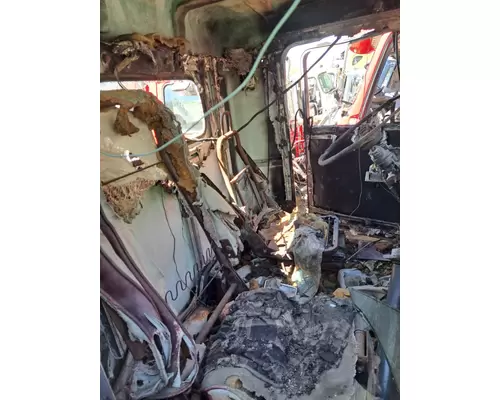 KENWORTH C500 Cab Mount