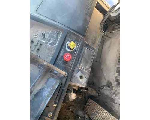 KENWORTH C500 Cab Mount