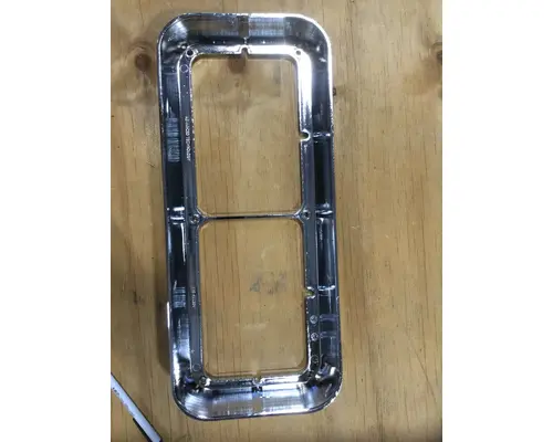 KENWORTH C500 HEADLAMP BEZEL