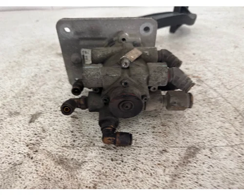 KENWORTH G90-1174-101111210 Brake Pedal Assembly