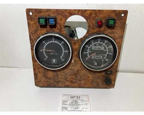 KENWORTH K176-8476 Instrument Cluster