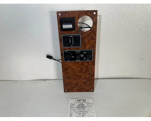 KENWORTH K176-8485-1000 Sleeper Control Panel