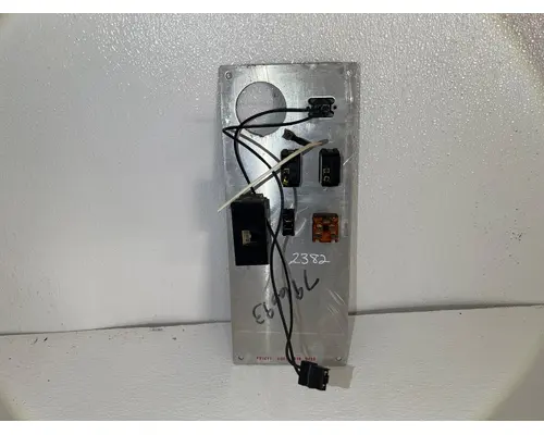 KENWORTH K176-8485-1000 Sleeper Control Panel