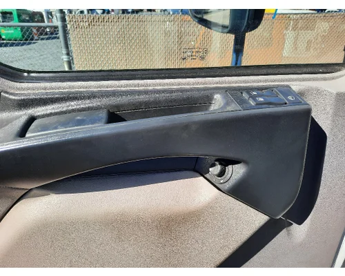 KENWORTH K270 2013-2026 DOOR ASSEMBLY, FRONT