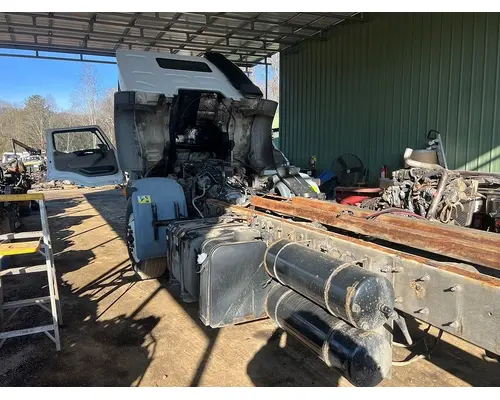 KENWORTH K270/K370 Bumper Assembly, Front