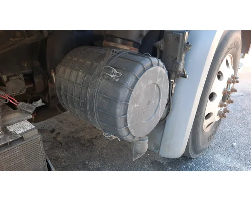 KENWORTH K270 AIR CLEANER