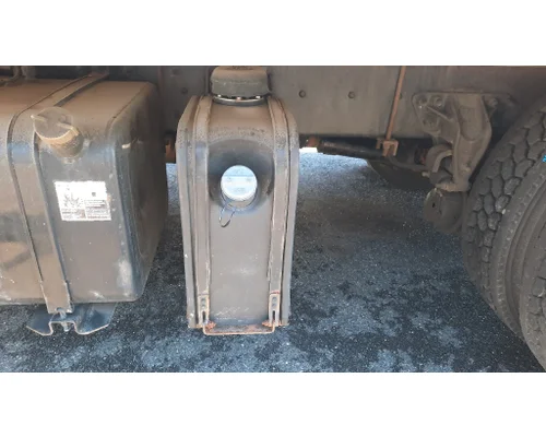 KENWORTH K270 DEF TANK