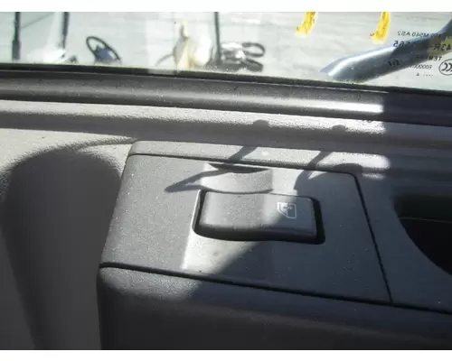 KENWORTH K370 2013-2026 DOOR ASSEMBLY, FRONT