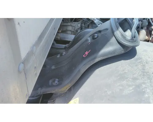 KENWORTH K370 AIR INTAKE