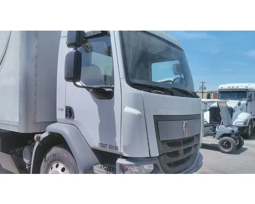 KENWORTH K370 CAB
