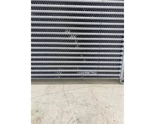 KENWORTH K370 Charge Air Cooler (ATAAC)