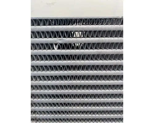 KENWORTH K370 Charge Air Cooler (ATAAC)