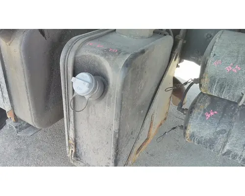 KENWORTH K370 DEF TANK