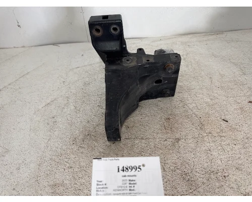 KENWORTH K85-6136R cab mounts