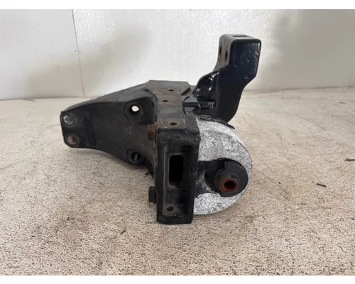 KENWORTH K85-6136R cab mounts