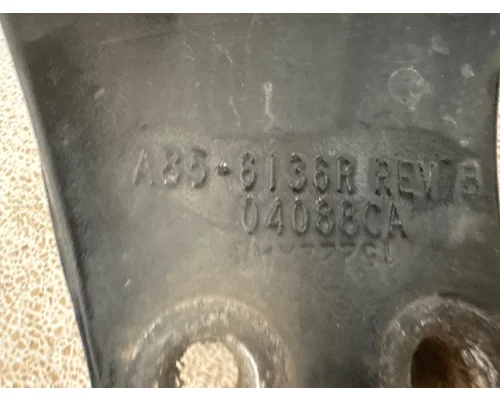 KENWORTH K85-6136R cab mounts