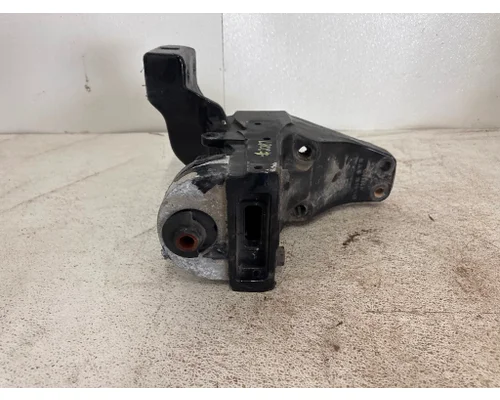 KENWORTH K85-6136 cab mounts