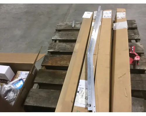 KENWORTH MISC DOOR-FRONT