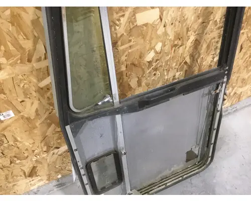KENWORTH MISC DOOR-FRONT