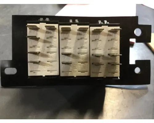 KENWORTH MISC INSTRUMENT CLUSTER