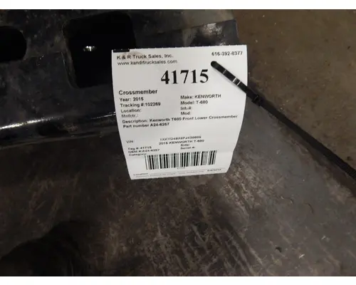KENWORTH T-680 724 Crossmembers