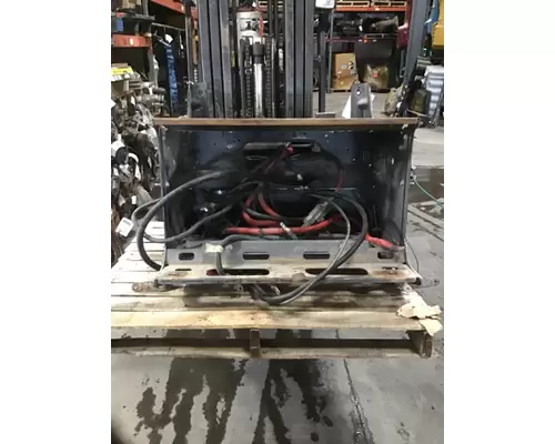 KENWORTH T-680 Battery Box