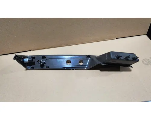 KENWORTH T-680 Dash  Console Switch