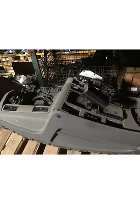 KENWORTH T-680 Dash Assembly