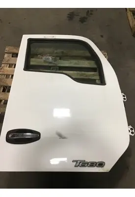 KENWORTH T-680 Door Assembly, Front