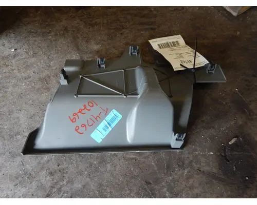 KENWORTH T-680 Door Panel (Trim)