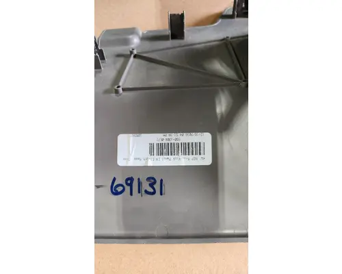 KENWORTH T-680 Door Panel (Trim)