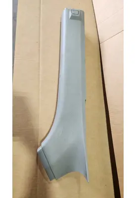 KENWORTH T-680 Door Panel (Trim)