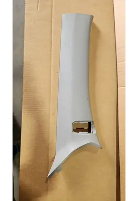 KENWORTH T-680 Door Panel (Trim)