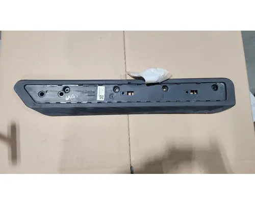 KENWORTH T-680 Door Panel (Trim)