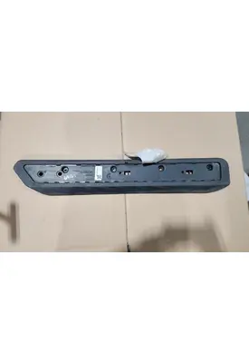 KENWORTH T-680 Door Panel (Trim)