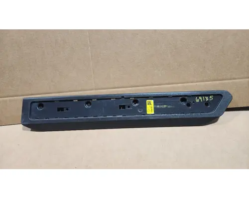 KENWORTH T-680 Door Panel (Trim)
