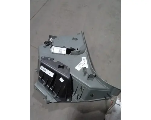KENWORTH T-680 Door Panel (Trim)