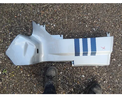 KENWORTH T-680 Fender Extension